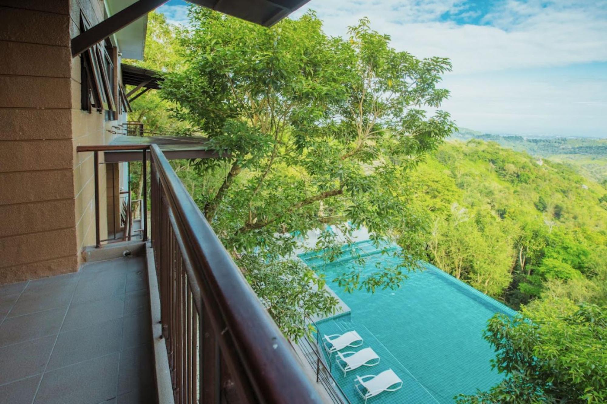 Mist Mountain Resort Powered By Cocotel Cebu Stadt Exterior foto